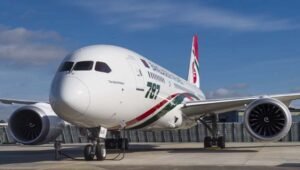 Passenger dies mid-flight, Biman aircraft stranded at Muscat airport