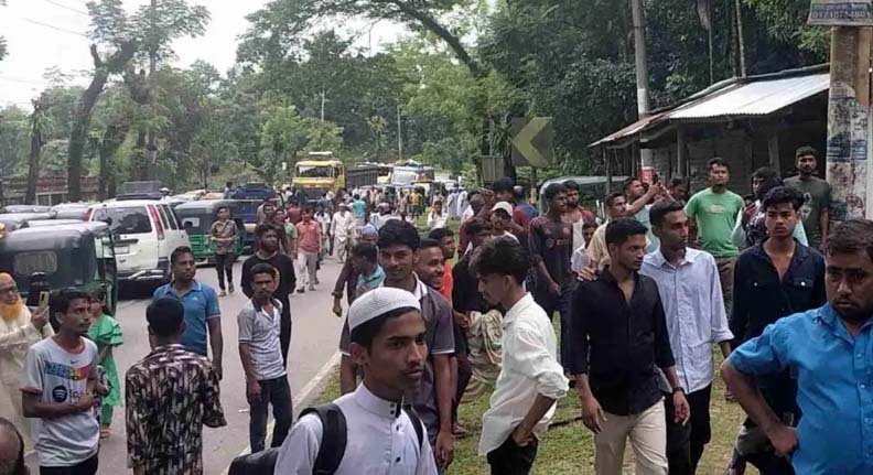 Madrasa student killed in road accident while visiting Sylhet