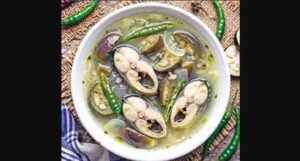 Sylhet’s Traditional Light Hilsa Curry