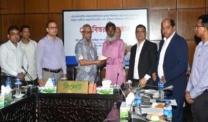 Govt to support poor meritorious students up to university level: Ariful
