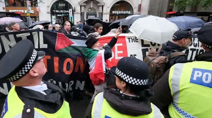 Eleven arrested at pro-Palestinian marches in London