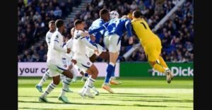 Martinez hospitalised with head injury