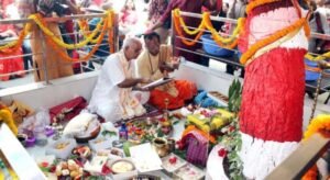 Durga Puja begins with Maha Shashthi