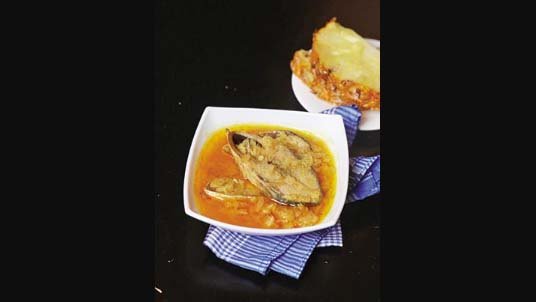 Pineapple Hilsa Curry