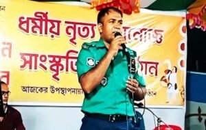 Policeman withdrawn for singing at puja mandap in Sylhet