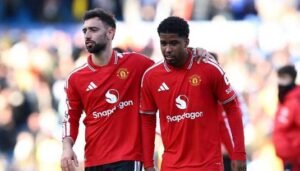 Manchester United’s winning hopes stumble again