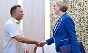 UK envoy meets PM, discusses bilateral ties